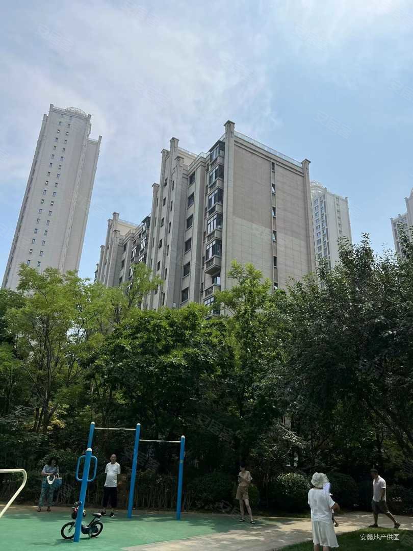 华业玫瑰东方二期朝南房龄新精装好房中间好楼层临地铁