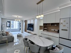 漯河郾城漯河国际会展中心昌建五悦里北大府 3室1厅1卫 电梯房 配套齐全 南北通透出租房源真实图片