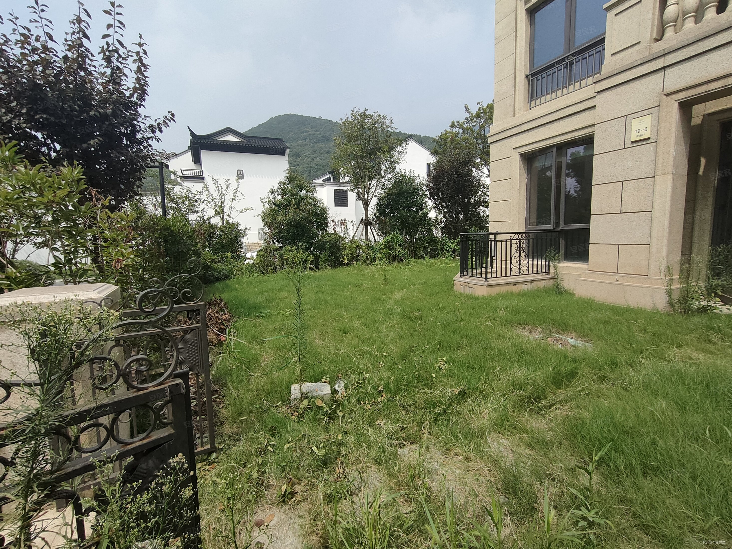 九龙仓雍景山别墅