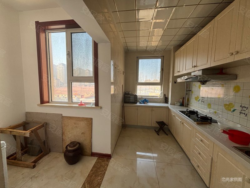 南湖植物园四中附近南湖一号精装三室双卫有证可贷