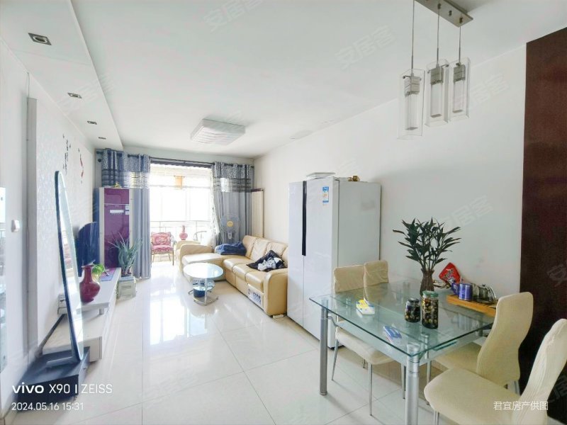 龙海花园 朝南省税两居 采光视野无遮挡,带储物间