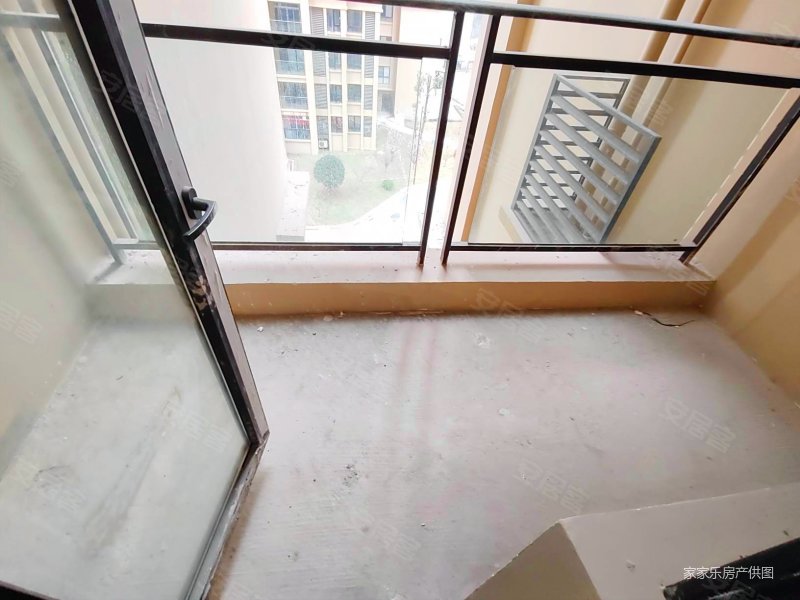 康德城三期124平4房单价3千多超大厨房