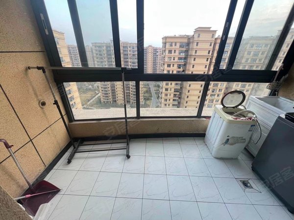 杭州萧山闻堰三江名苑三江名苑整租两室,民用水电燃气做饭,视野好