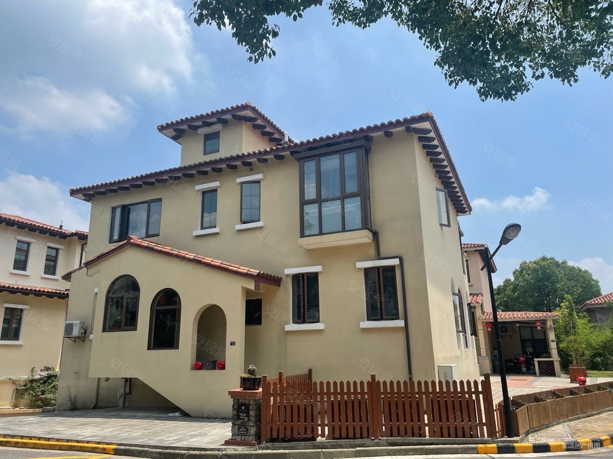 晴碧园精装合院别墅精装200万房东诚心出售看中价格可谈