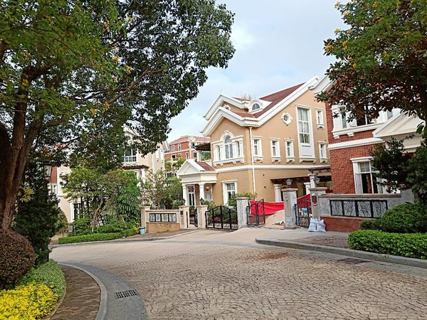 泉州丰泽云鹿路宝珊花园宝珊花园精装5房独栋别墅,带家具拎包入住出租