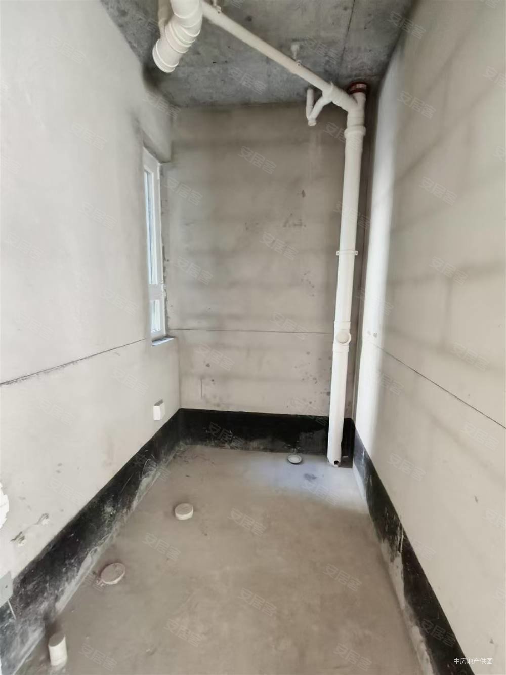 京博翡王府4室2厅2卫150㎡南北98万