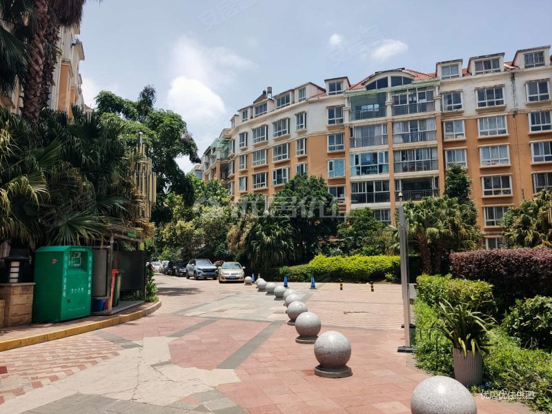 水映长岛 带露台  118平 毛坯 3室 看房方便 有钥匙