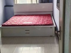 双鸭山尖山东山国际会展中心安邦花园4楼55平方，两室一厅，没有洗衣机，年租5500出租房源真实图片