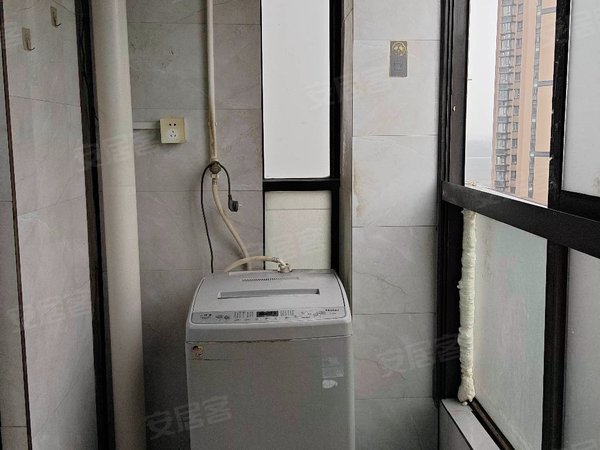 海宁长安镇农发区聚东德胜府聚东德胜府精装修一室一厅，下沙大学城北，奥特莱斯周边出租房源真实图片