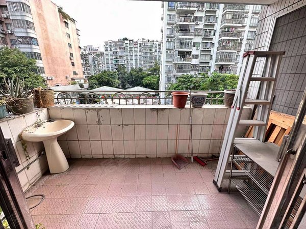 广州海珠南洲万华花园万华花园 采光超好两房两厅 家私电器齐全 随时