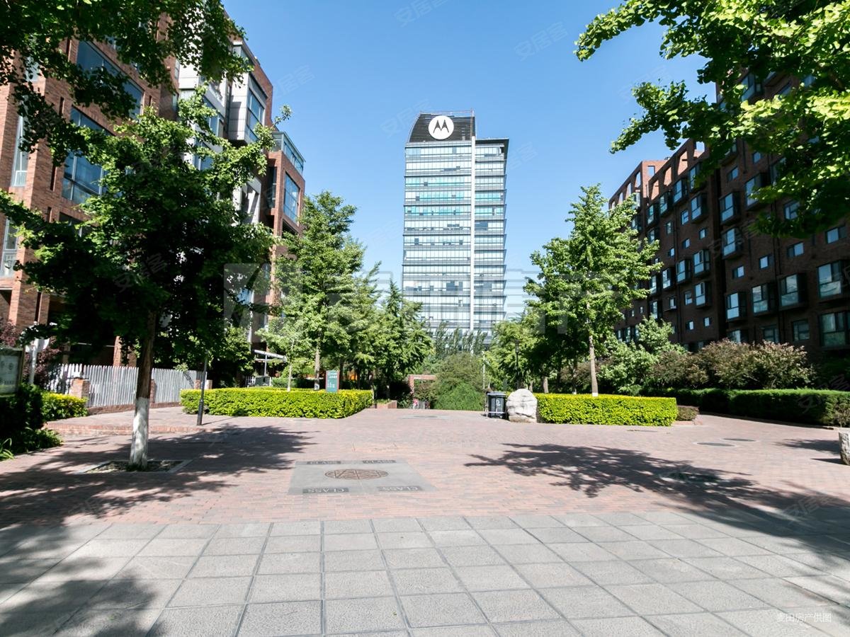 class果岭里一层有院 不临街采光好,class果岭里二手房,2500万,3室2厅