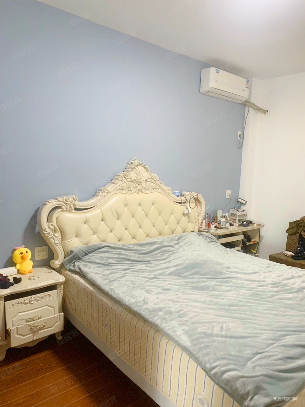 周边复式楼使用面积200平方6房配套齐全