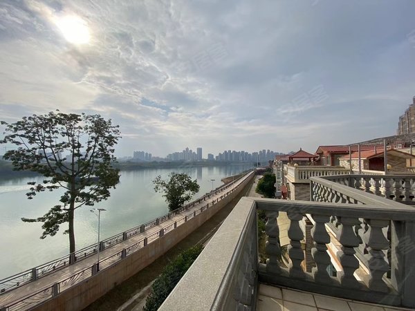 南宁青秀仙葫半岛别墅山庄(别墅)一线江景500平独栋别墅 视野相当一级