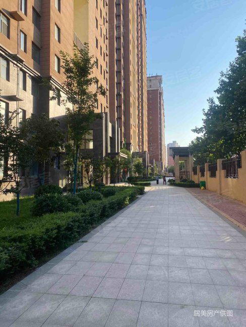 金澜湾 次新小区 南北通透 刚需小三居 双卫格局