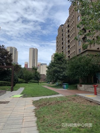 长安区大学城万科城一期77平两室一卫精装修随时联系产权清晰