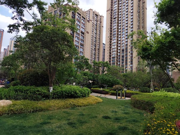 昆明五华莲花片区云上城小区月付无中介云上城苏家塘金鼎科技园协信