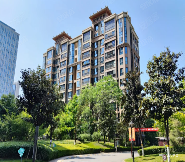 法拍融侨曲江观邸137平300w可按揭三室