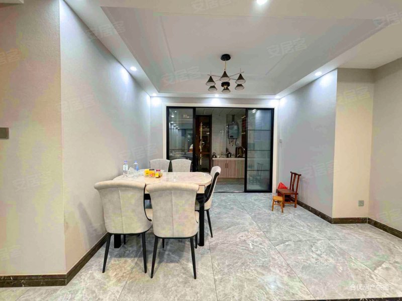 上府经典大三南向采光好购物方便精装修房龄新有电梯