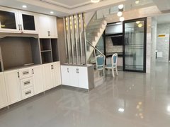 泰兴泰兴市区复兴路中南世纪城 优漫里 复式公寓 精装修 随时看房 拎包入住出租房源真实图片