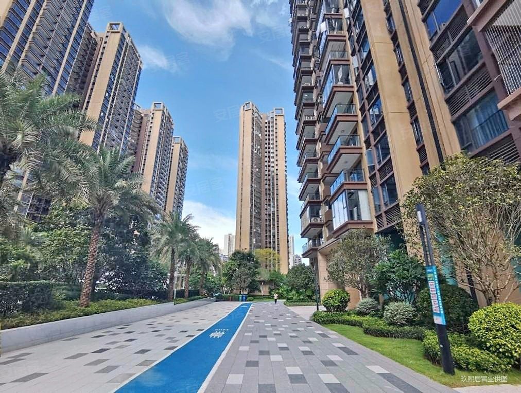 业主亏本50万卖降价急售碧桂园城央印象大五房万达吾悦商圈