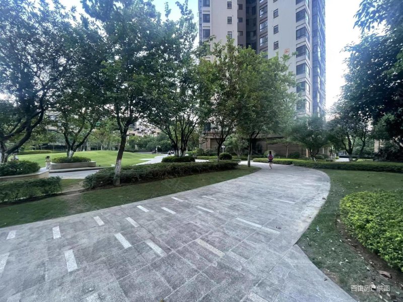 古镇旁(盛天悦景台二期 ) 单价8千多低于市场价电梯三房