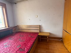 盘锦盘山府前大街年租6500包物业,方式可以谈,有钥匙,随时看房出租房源真实图片