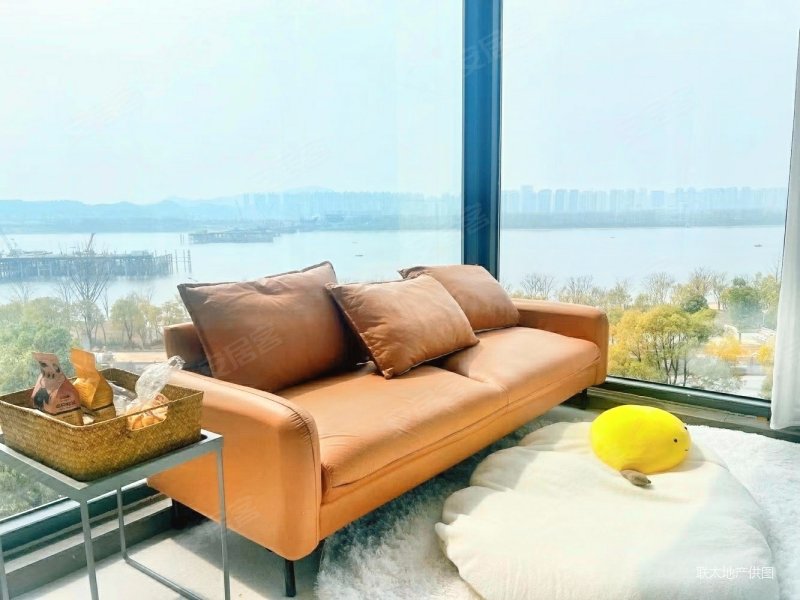 降价50万江景大平层南北通透大四房直面湘江稀有边户