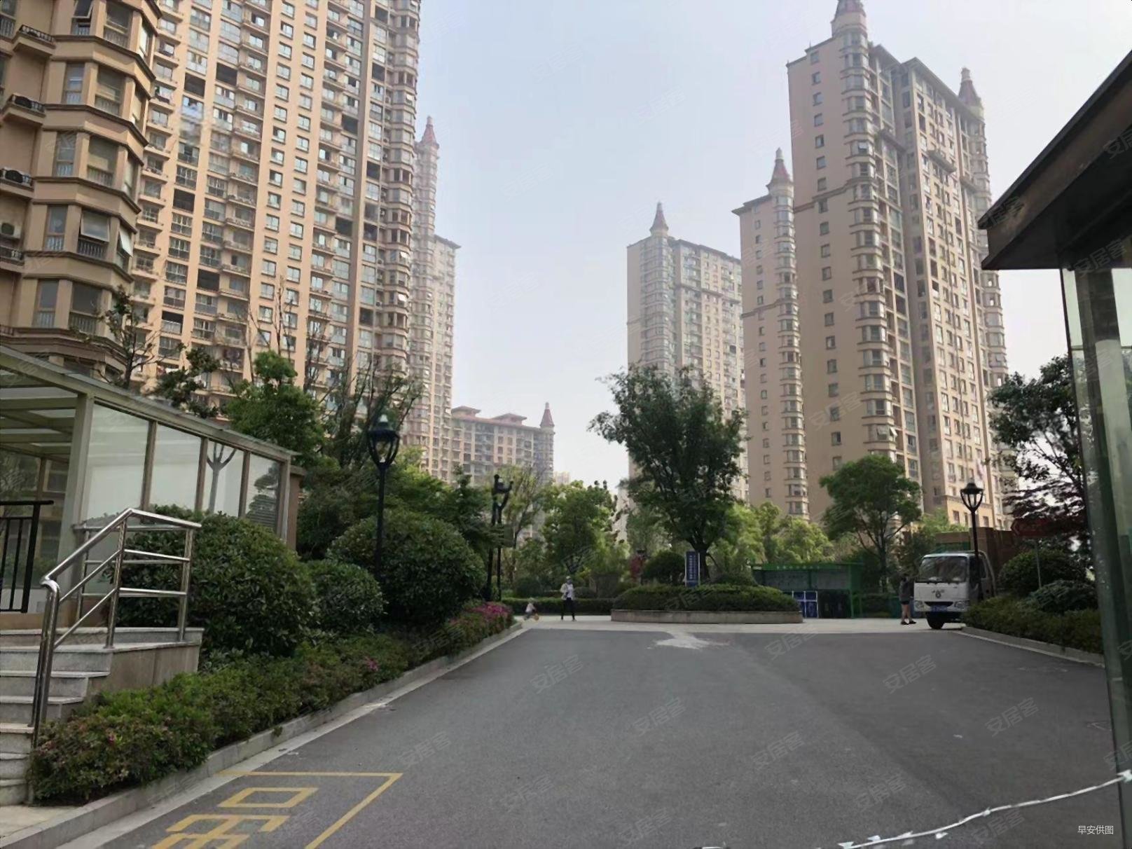 年底要用钱140w中南世纪雅苑保边户精装急