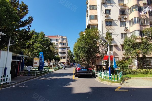 上海二手房 丹桂花园 > 肖彤解读丹桂花园小区不足