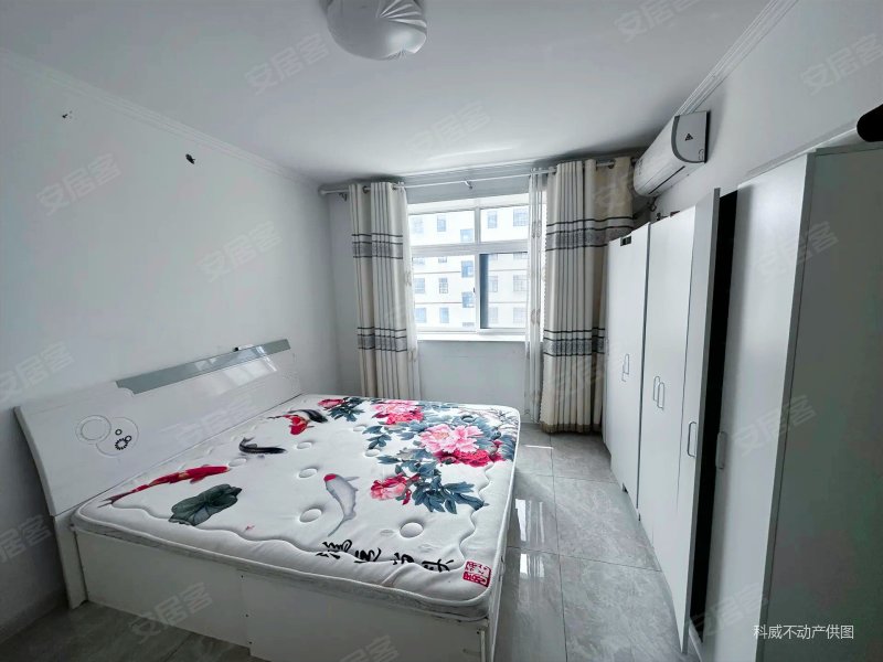 大两房 精装修 中间好楼层 南北通透 居住密度低,名仕园(莱西)二手房