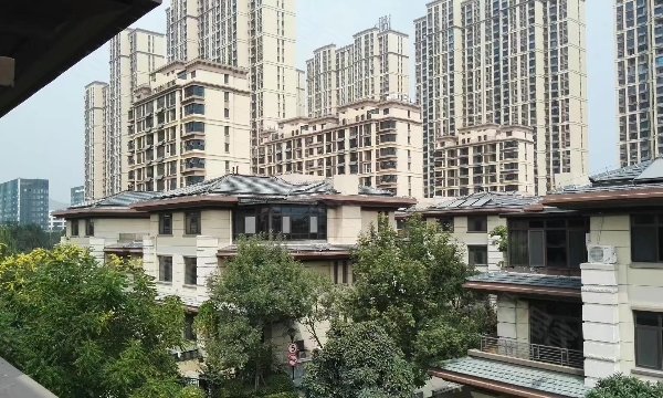 济南长清长清湖中建长清湖瑜园(别墅)中建长清湖瑜园(别墅) 5室3厅3卫