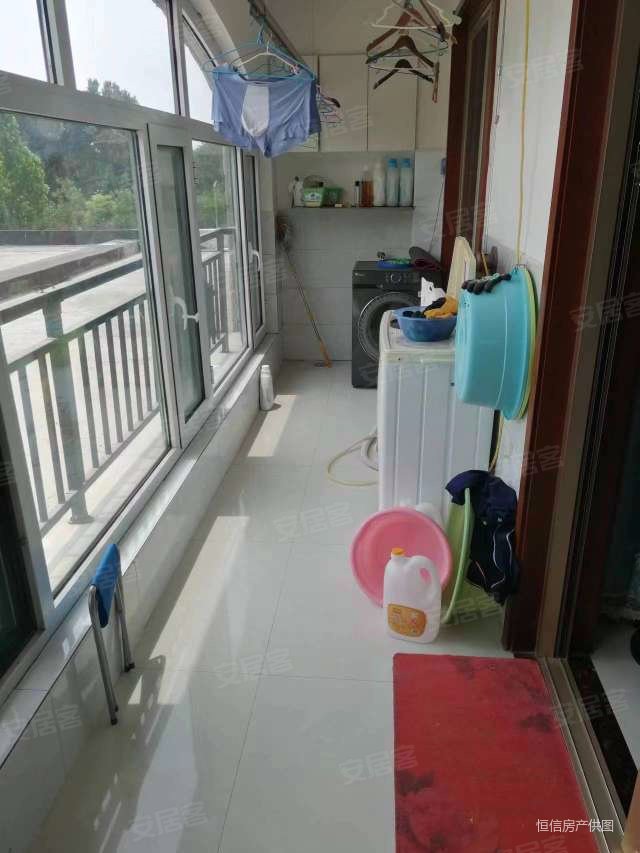 鲁昱绿城3室2厅1卫125㎡南76万