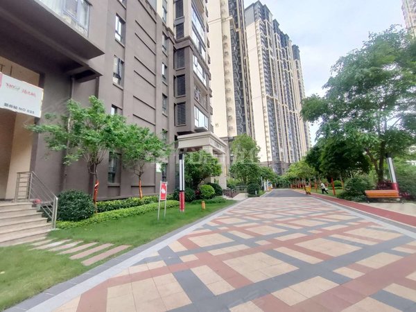 南宁邕宁蒲庙镇阳光城丽景湾龙岗北小学对面丽景湾精装三房两卫配齐
