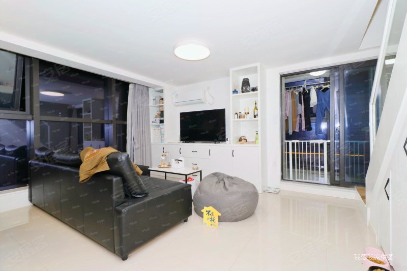 鑫都汇新出两房边套西北朝向二手买进诚心出售