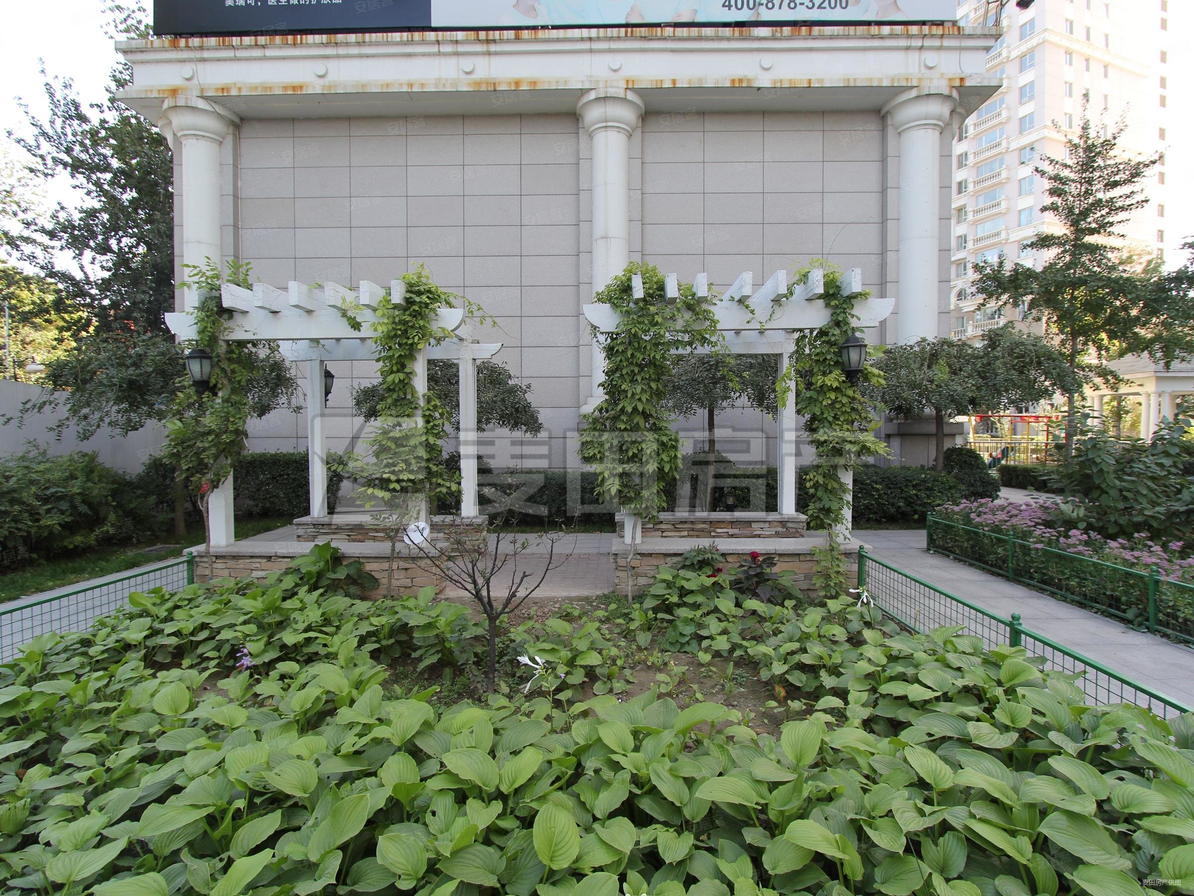 带车位,低总价,高层全南,宽敞大客厅,动静分离,带保姆间,海润国际公寓