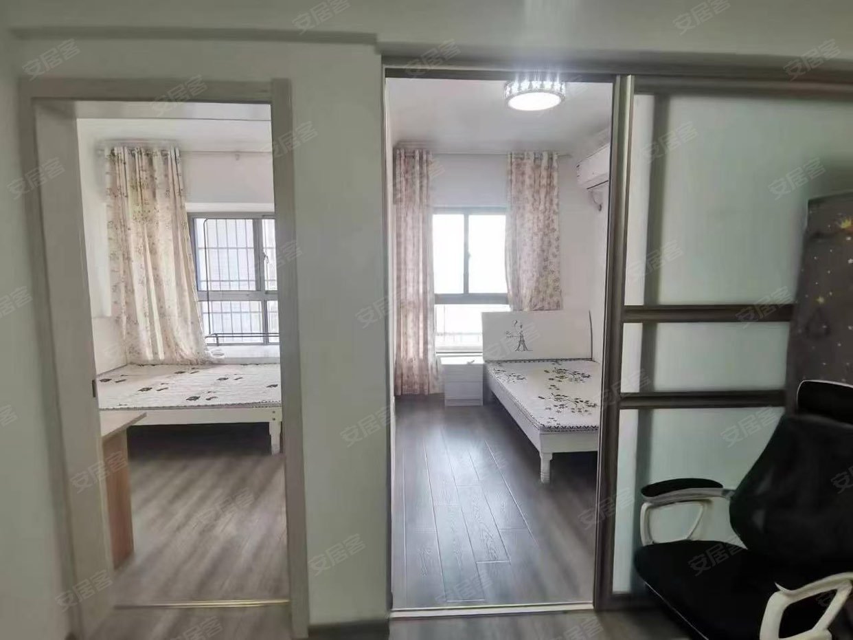 求实领势学府 2室1厅1卫