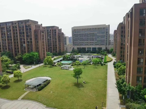 杭州拱墅石桥泰地北上新城拱墅 半山省肿瘤医院 精美一室一厅 押一付