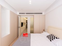 上海虹口和平公园大连小区 1室1厅1卫  电梯房 精装修45平米出租房源真实图片