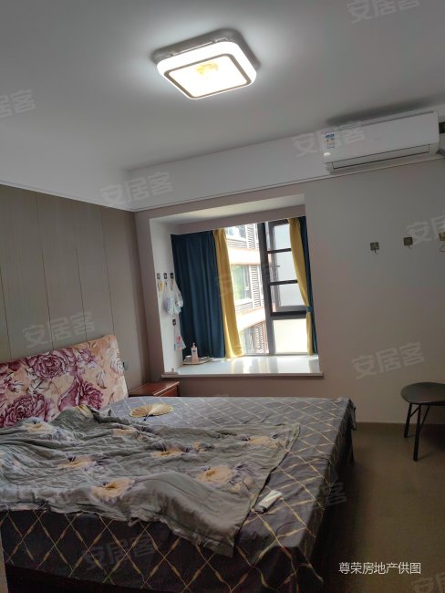 低密度纯洋房小区 中间楼层 精装修 临地铁 大超市,卓越樾山府二手房