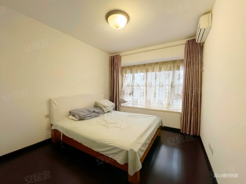 成都房产网>成都二手房>高新西区二手房>尚锦路二手房>万景峰(东区)>