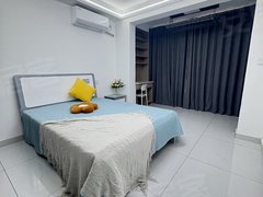 上海闵行华漕虹桥商圈，爱博一村朝南阳台一室户，采光好，拎包入住出租房源真实图片