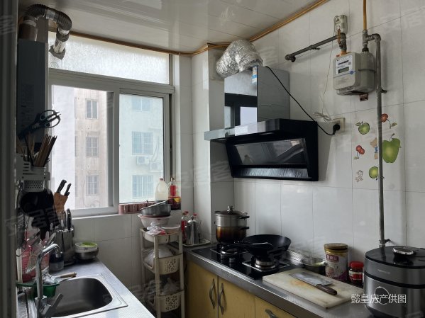 新上4室精装房 状元红路王城高架口 双气 南北通透 随时能看