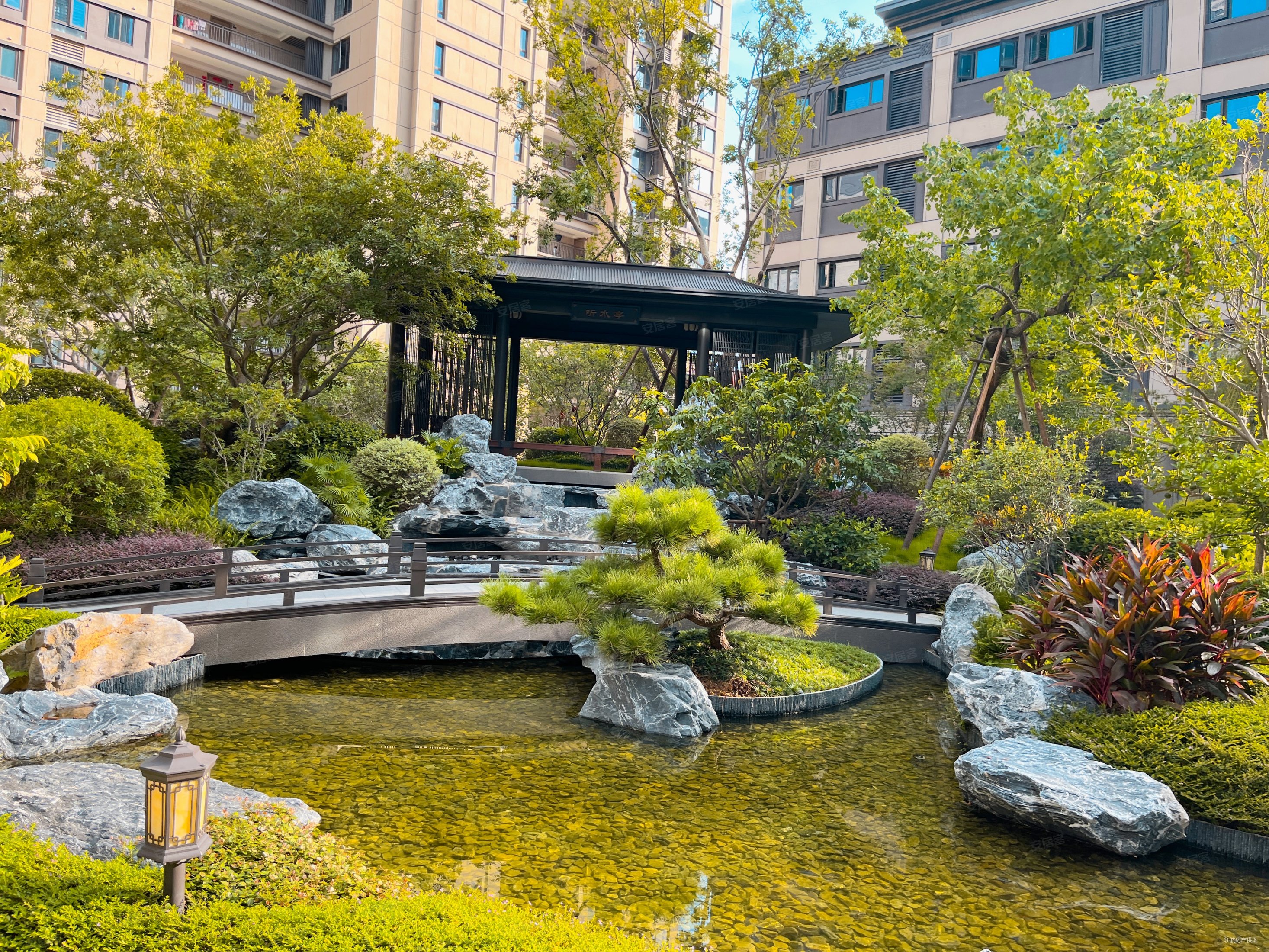 泰禾厦门院子b区高层三房地铁口80米业主降70万出售