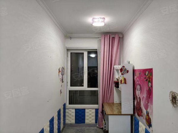 包头青山文化路万郡大都城万郡大都城 精装好楼层 出门即是文化路 拎包入住出租房源真实图片