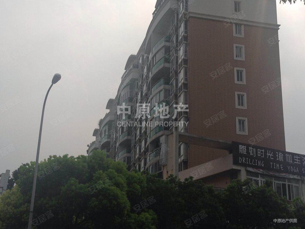 急售十万火急双地铁口精装电梯三房新世纪名苑