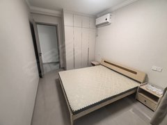 温州平阳鳌江出租!万达中央华城!朝北两室!2000月!拎包入住!精装!出租房源真实图片