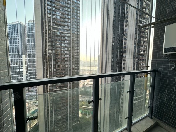 广州海珠江燕路星汇海珠湾(商住楼)广纸新城 海珠湾酒店式公寓 一房带