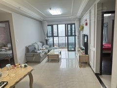 海口龙华城西新城吾悦广场高铁东站附近三室两厅一卫2100一个月领包入住出租房源真实图片