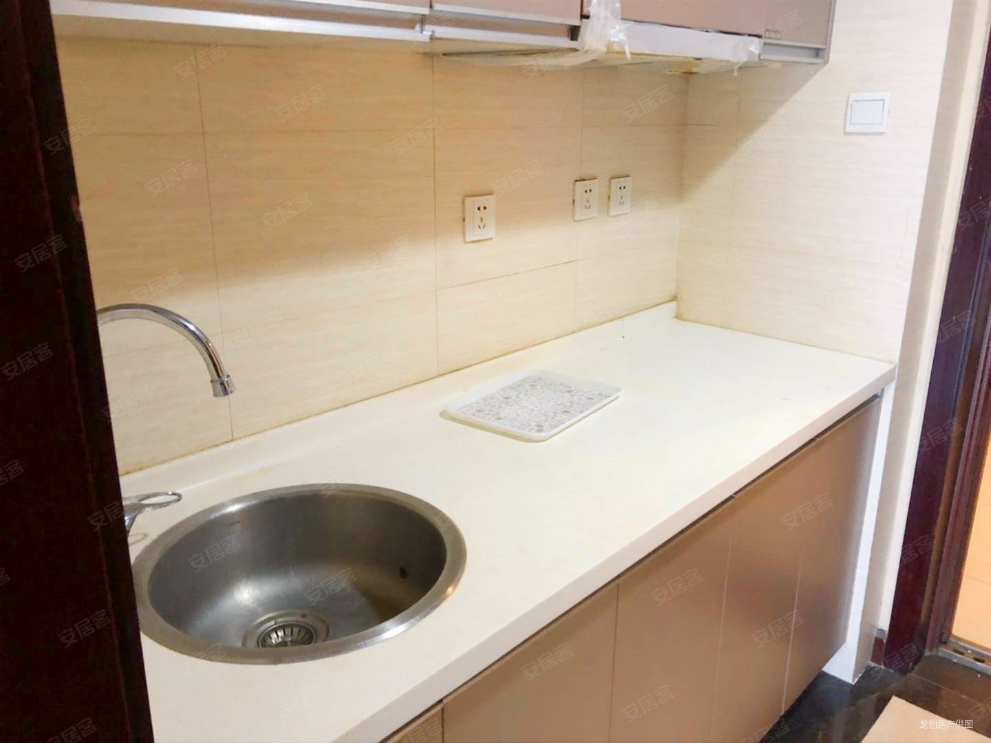 育红!万达公寓 通透朝南 高楼层采光充足 临地铁 大丁 太康