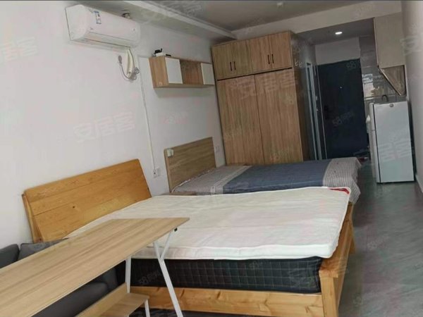 上海闵行七莘路东苑新天地公寓地铁口,精装修,环境好,家具齐全,拎包